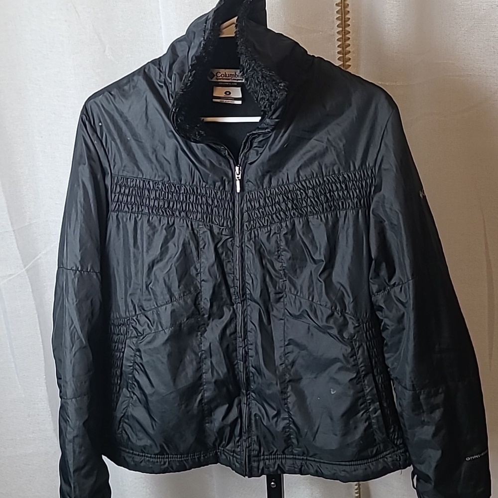 Columbia women's meduim coat.